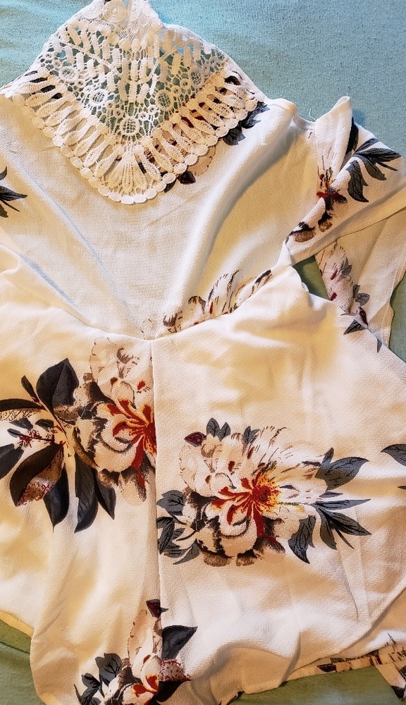 Romper - Picture 2 of 3